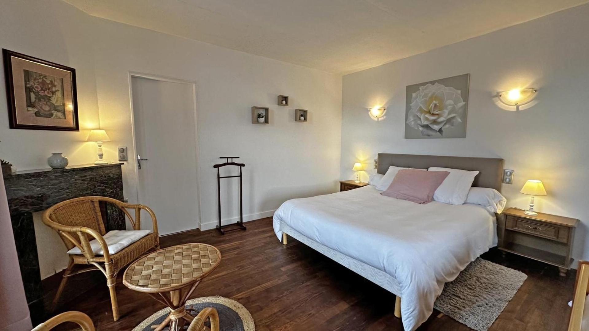 Chez Doussaud Bed & Breakfast Bessines-sur-Gartempe Exterior photo